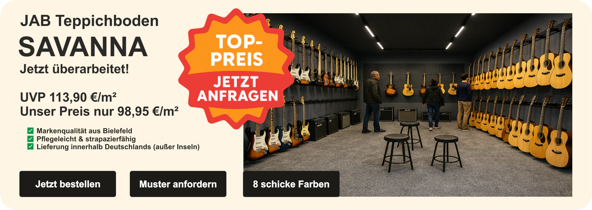 „Werbeanzeige für JAB Teppichboden Sasvanna mit beigem Velours-Teppich, UVP - und Angebotspreis, Markenlogo und Lifestyle-Szene mit zwei Personen beim Chillen