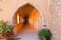 Preview: Vlies-Fototapete MS-5-0732 mit geometrischem Architektur-Motiv - Format 375 