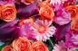 Preview: Vlies-Fototapete MS-5-1307 – Draufsicht auf florales Dessin mit warmen Farbtönen, Format 375 × 250 cm, brillante Druckqualität.
