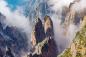Preview: Vlies-Fototapete MS-5-1691 mit alpinem Bergmotiv – Format 375 × 250 cm, brillante Farben, klare Linien, Naturpanorama in XX