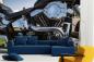 Preview: MS-5-2803 als Wandtapete in modernem Interieur; Retro-Design mit räumlicher Tiefe und Vintage-Charme