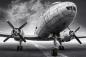 Preview: „Fototapete MS-5-2833 mit Luftfahrt-Motiv – Draufsicht auf Flugzeugdesign in brillanten Farben“