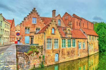 Vlies-Fototapete MS-5-1007 mit geometrischem Architektur-Motiv - Format 375 