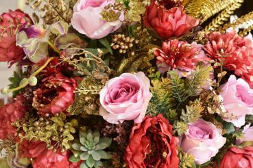 Vlies-Fototapete MS-5-1399 – Draufsicht auf florales Dessin mit warmen Farbtönen, Format 375 × 250 cm, brillante Druckqualität.