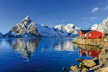 Vlies-Fototapete MS-5-1813 mit alpinem Bergmotiv – Format 375 × 250 cm, brillante Farben, klare Linien, Naturpanorama in XX