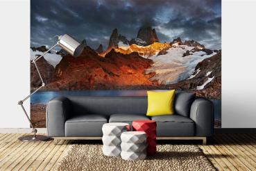 Berge-Fototapete MS-5-1958 in modernem Wohnraum – imposante Landschaft, räumliche Tiefe, stilvolle Wandgestaltung mit Naturakzen
