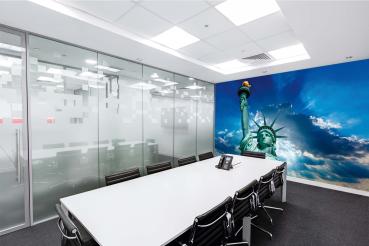 Fototapete MS-5-2988 im Raum – moderne Wandgestaltung mit Symbolkraft und visueller Tiefe