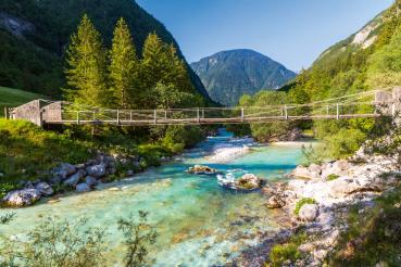 Vlies-Fototapete MS-5-3099 mit alpinem Bergmotiv – Format 375 × 250 cm, brillante Farben, klare Linien, Naturpanorama in XX