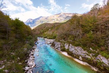 Vlies-Fototapete MS-5-3100 mit alpinem Bergmotiv – Format 375 × 250 cm, brillante Farben, klare Linien, Naturpanorama in XX