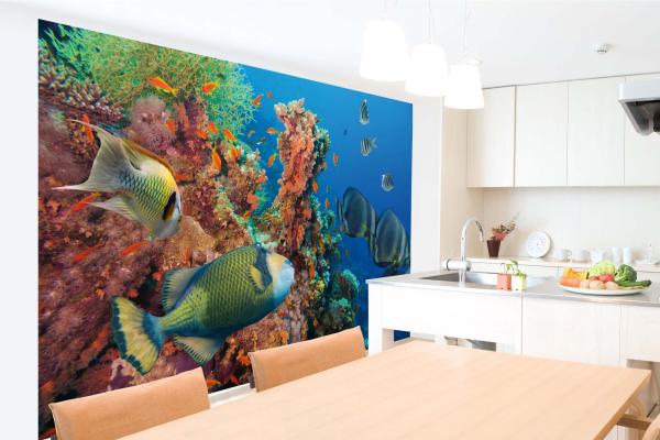 „Tiermotiv-Fototapete MS-5-0507 als Blickfang im Wohnzimmer – lebendige Farben und räumliche Tiefe“