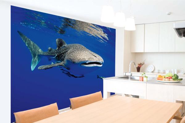 „Tiermotiv-Fototapete MS-5-0528 als Blickfang im Wohnzimmer – lebendige Farben und räumliche Tiefe“