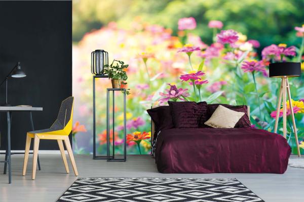 Fototapete MS-5-1317 mit Blumenmotiv – stimmungsvolle Raumansicht im Querformat, dekorativ verlegt auf großer Wandfläche.