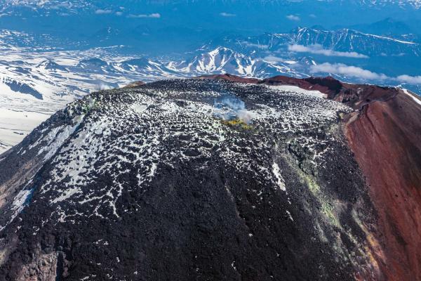 Vlies-Fototapete MS-5-1649 mit alpinem Bergmotiv – Format 375 × 250 cm, brillante Farben, klare Linien, Naturpanorama in XX