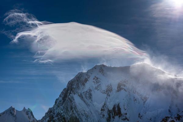 Vlies-Fototapete MS-5-1655 mit alpinem Bergmotiv – Format 375 × 250 cm, brillante Farben, klare Linien, Naturpanorama in XX