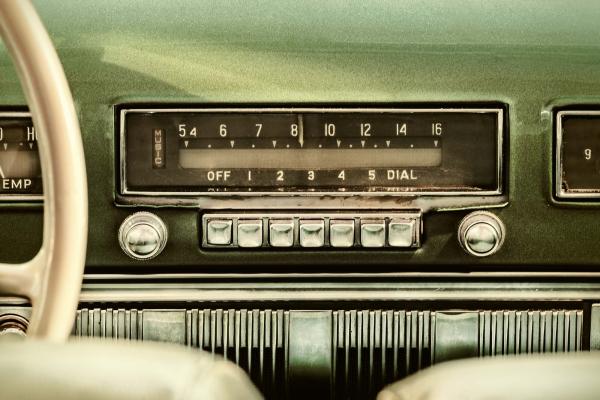 Vlies-Fototapete MS-5-2187 in Draufsicht; Retro-Motiv mit geometrischem Design und nostalgischer Farbwirkung