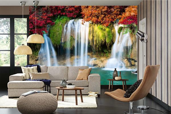 Fototapete MS-5-3246 mit Wasserfall-Motiv in einem modern eingerichteten Wohnraum